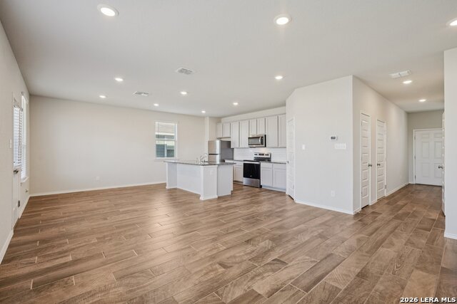 Image 5 of 37 For 2564 Smokey Cv