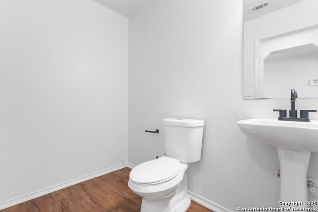 Image 11 of 31 For 9418 Madison Crk