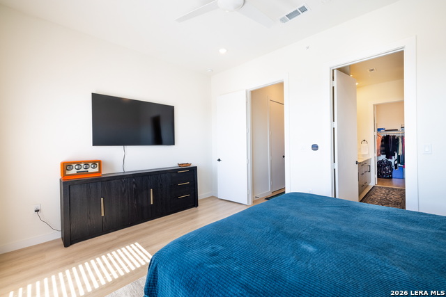 Image 14 of 23 For 719 Locust E 4110