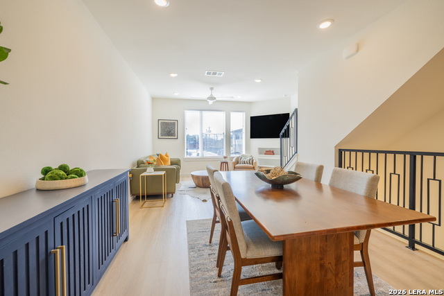 Image 2 of 23 For 719 Locust E 4110