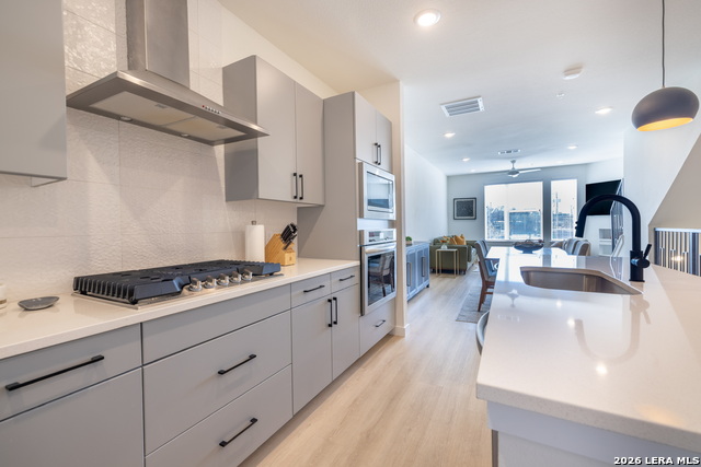 Image 5 of 23 For 719 Locust E 4110