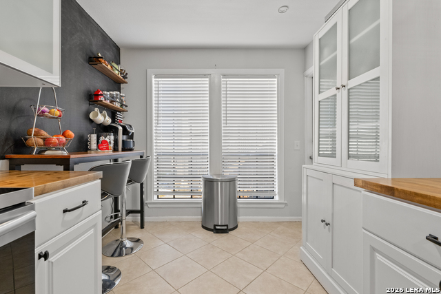 Image 11 of 30 For 165 Rampart Dr W 701