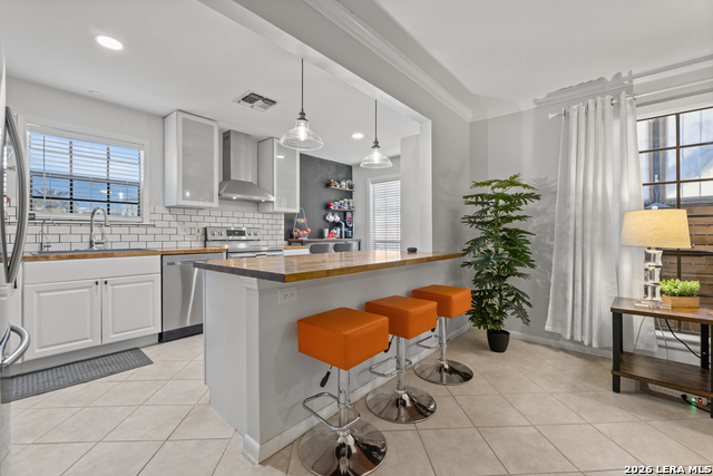 Image 14 of 30 For 165 Rampart Dr W 701