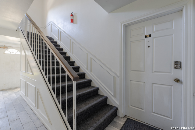 Image 29 of 30 For 165 Rampart Dr W 701