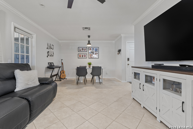 Image 6 of 30 For 165 Rampart Dr W 701