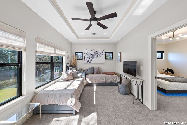 Image 10 of 27 For 313 James St