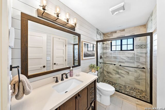 Image 14 of 27 For 313 James St