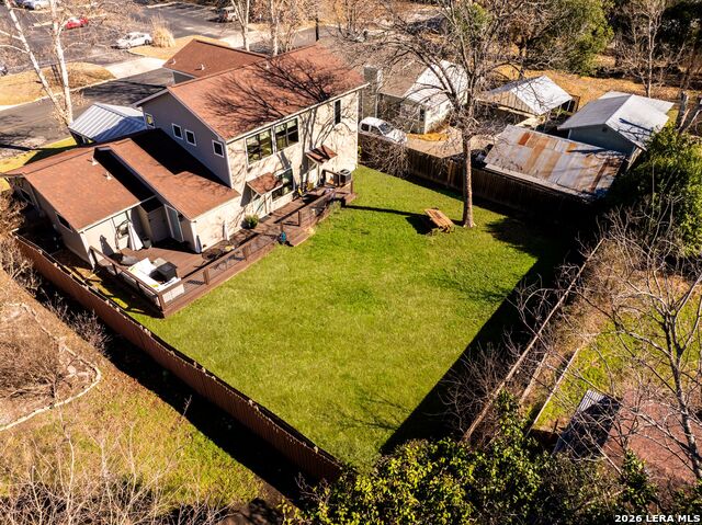 Image 24 of 27 For 313 James St