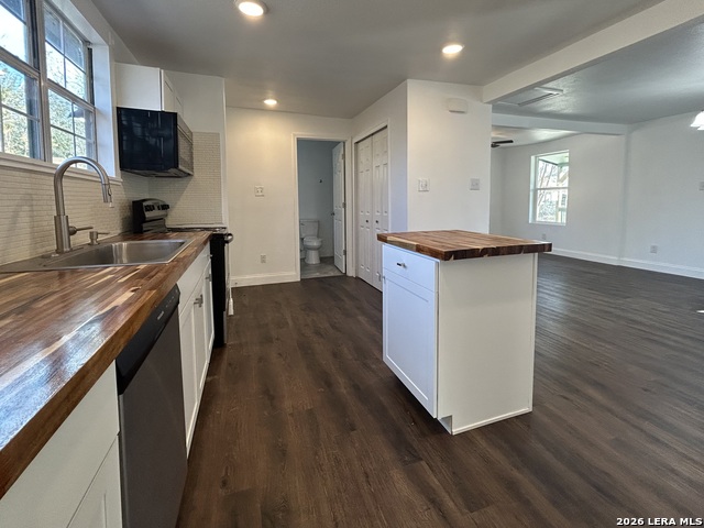 Image 18 of 24 For 715 Gerald W