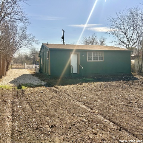 Image 23 of 24 For 715 Gerald W