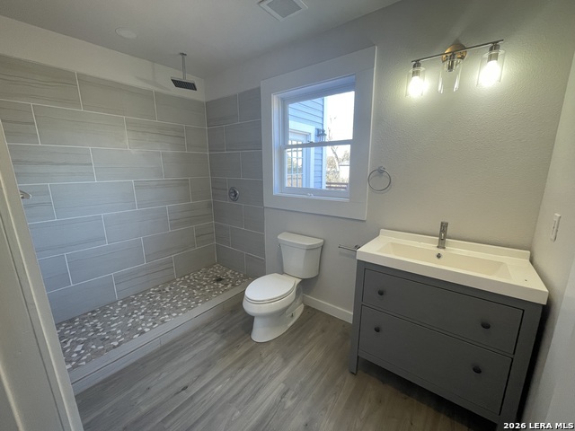 Image 18 of 22 For 821 Burleson