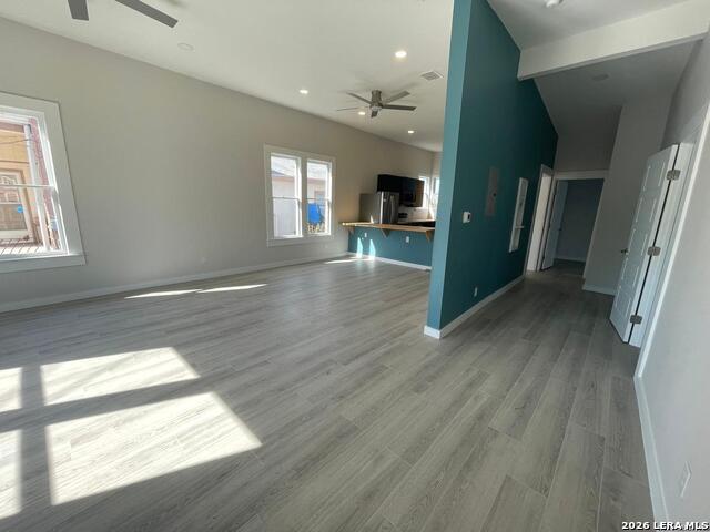 Image 4 of 22 For 821 Burleson