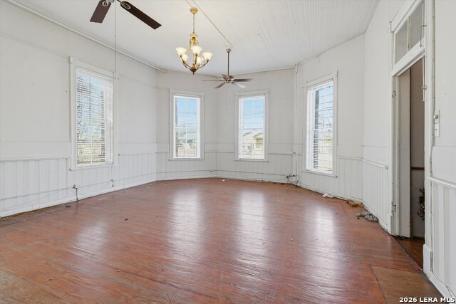 Image 11 of 59 For 802 Kentucky Ave