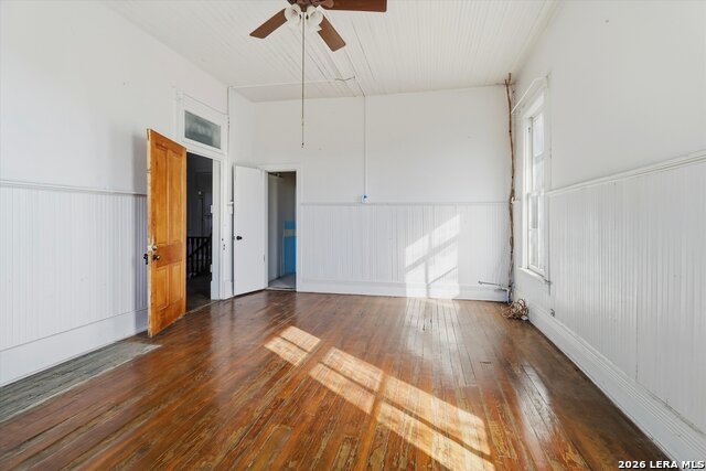 Image 25 of 59 For 802 Kentucky Ave