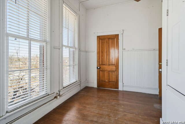 Image 28 of 59 For 802 Kentucky Ave