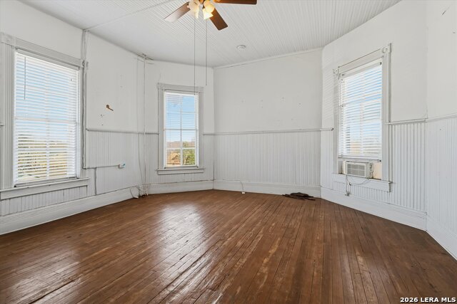 Image 29 of 59 For 802 Kentucky Ave