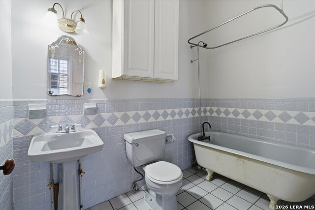 Image 32 of 59 For 802 Kentucky Ave