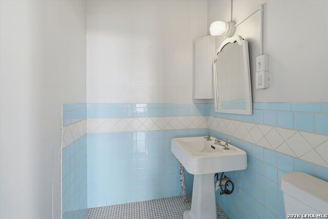 Image 38 of 59 For 802 Kentucky Ave