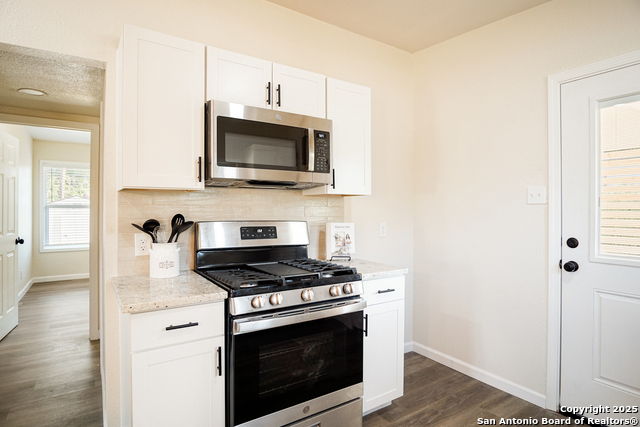 Image 7 of 16 For 462 Springwood Ln