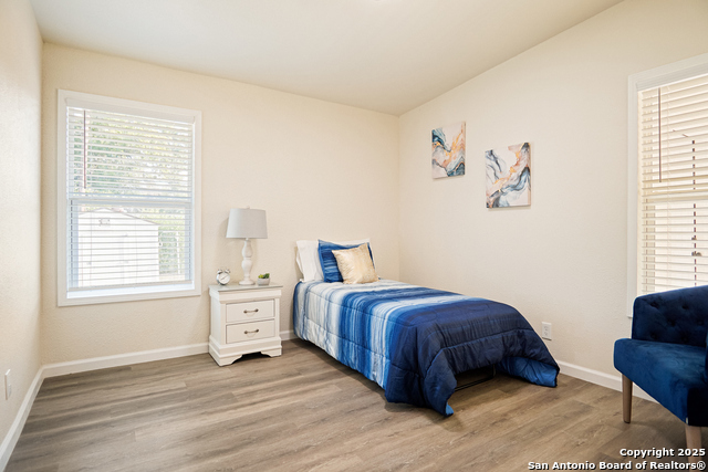 Image 8 of 16 For 462 Springwood Ln