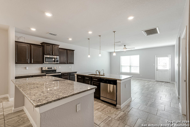 Image 12 of 32 For 8908 Arundal