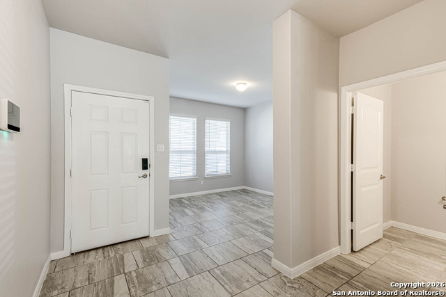 Image 6 of 32 For 8908 Arundal