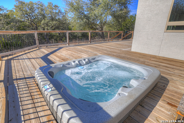 Image 39 of 49 For 1621 Angolo  