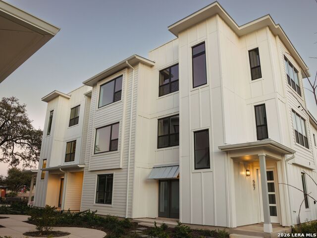 Image 10 of 46 For 543 Mcmonigal Place  Bldg. 3