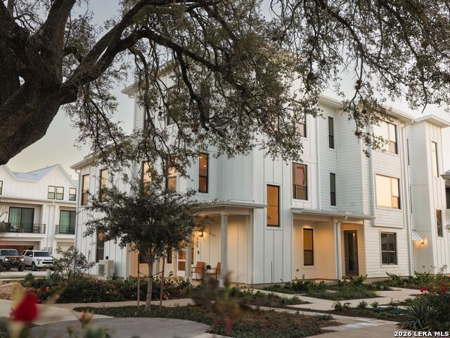 Image 4 of 46 For 543 Mcmonigal Place  Bldg. 3