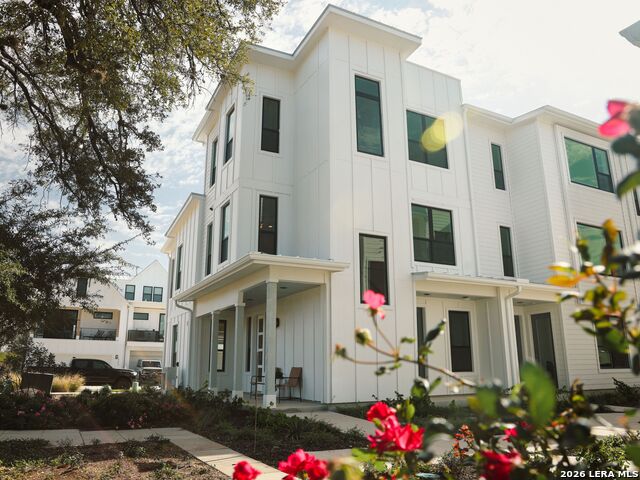 Image 5 of 46 For 543 Mcmonigal Place  Bldg. 3