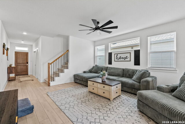 Image 14 of 28 For 2906 Vista Pkwy