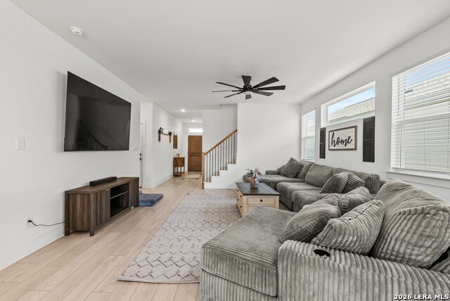 Image 15 of 28 For 2906 Vista Pkwy