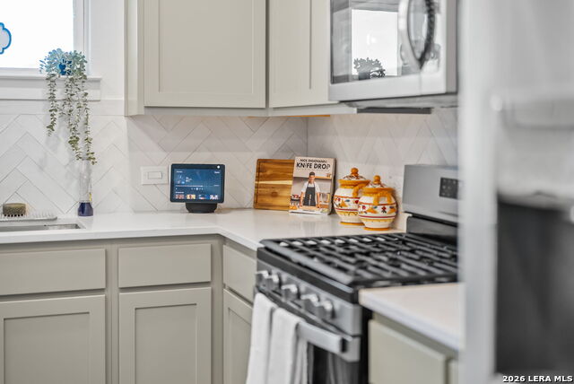 Image 8 of 28 For 2906 Vista Pkwy