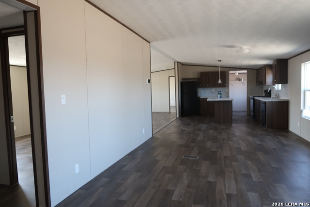 Image 11 of 19 For 146 Frio Estates Dr