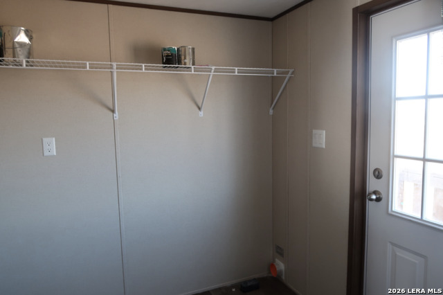 Image 8 of 19 For 146 Frio Estates Dr