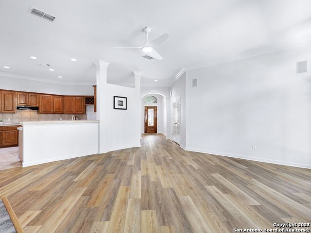 Image 13 of 33 For 26 Silverhorn Drive