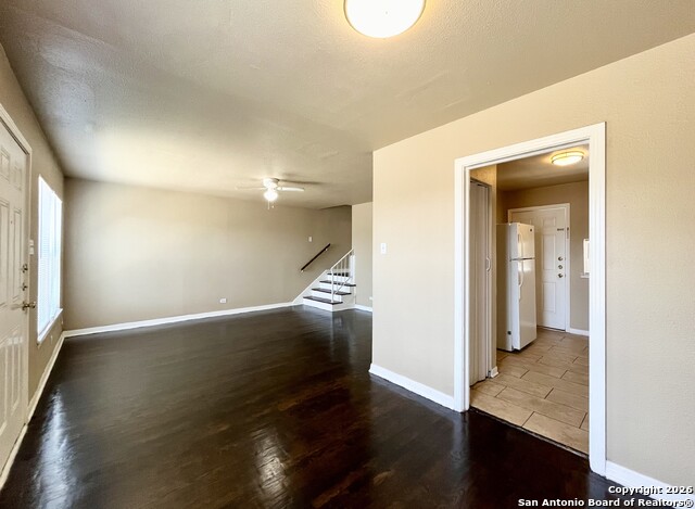 Image 10 of 33 For 245 Deerwood Dr