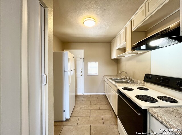 Image 11 of 33 For 245 Deerwood Dr