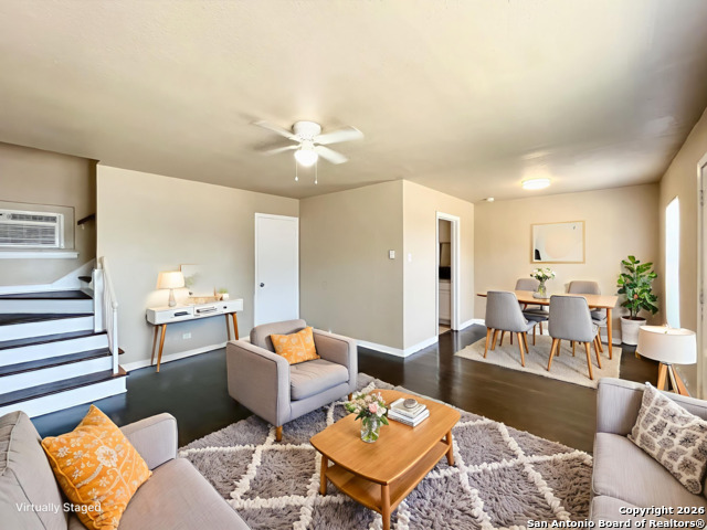 Image 2 of 33 For 245 Deerwood Dr