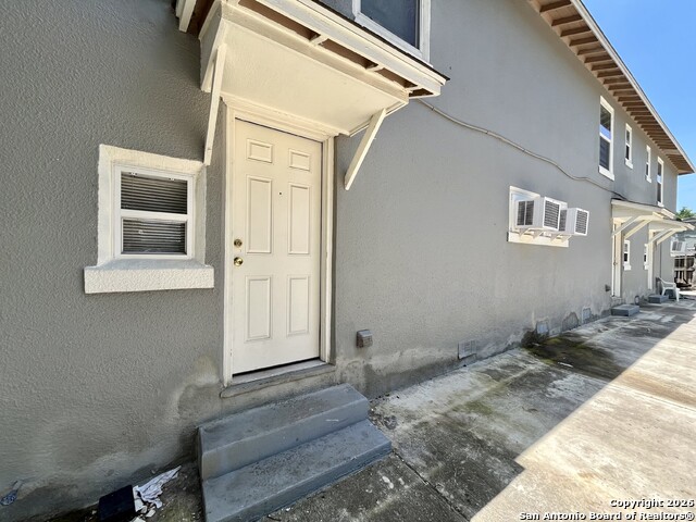 Image 25 of 33 For 245 Deerwood Dr