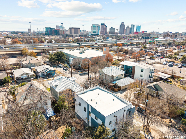 Image 3 of 18 For 710 Atlanta  710