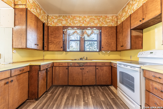 Image 10 of 28 For 905 4th  