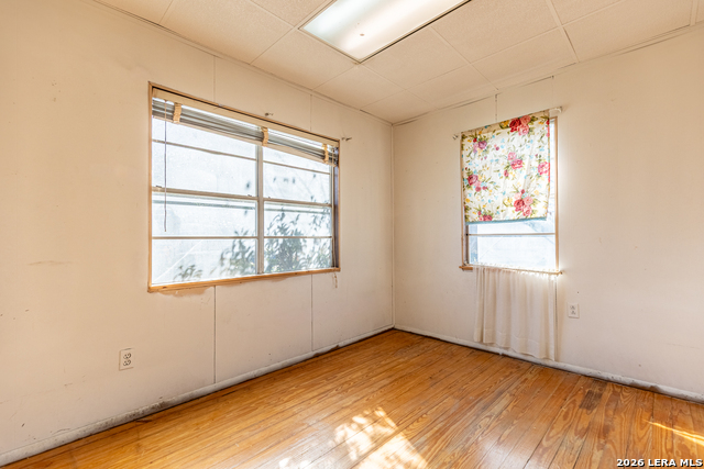 Image 12 of 28 For 905 4th  