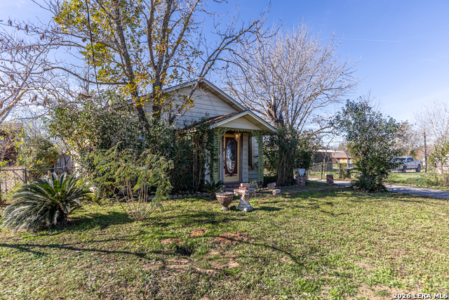 Image 2 of 28 For 905 4th  