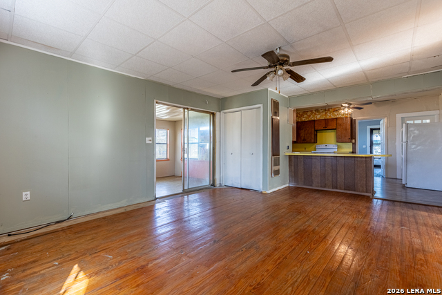 Image 5 of 28 For 905 4th  