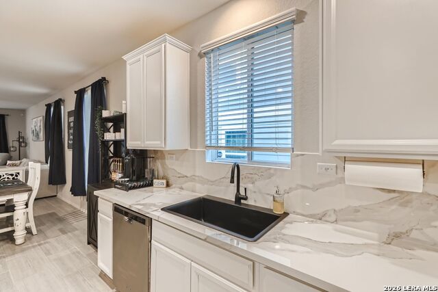 Image 12 of 21 For 721 Sweetgrass