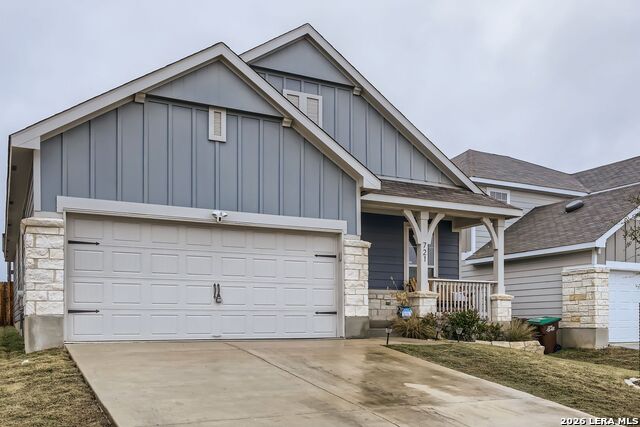 Image 2 of 21 For 721 Sweetgrass