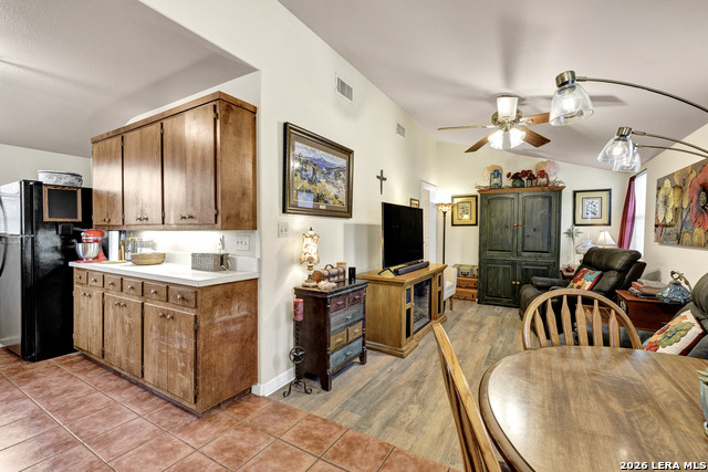 Image 11 of 43 For 1145 Roadrunner