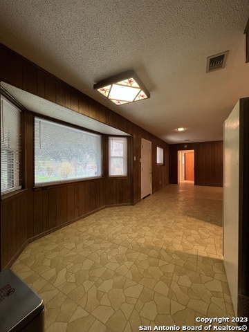 Image 14 of 30 For 1735 Donaldson Ave