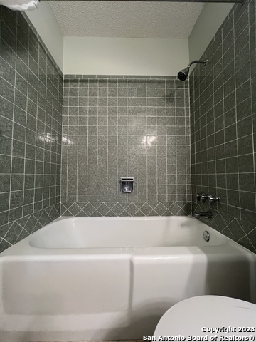 Image 18 of 30 For 1735 Donaldson Ave